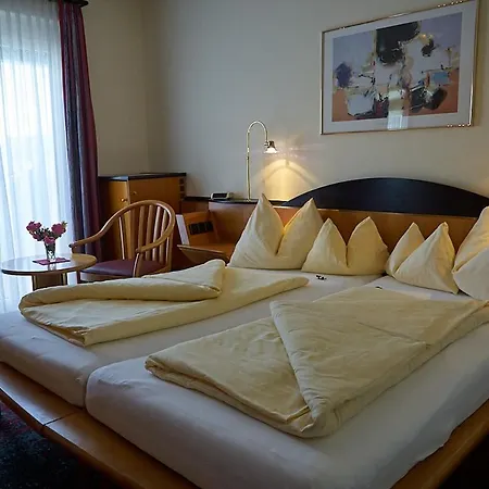 Hotel Seewirt Maria Woerth
